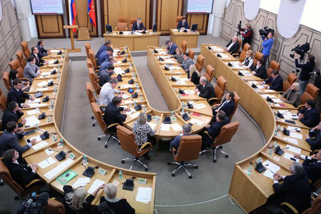 Депутаты горсовета одобрили возвращение выборов мэра Красноярска
