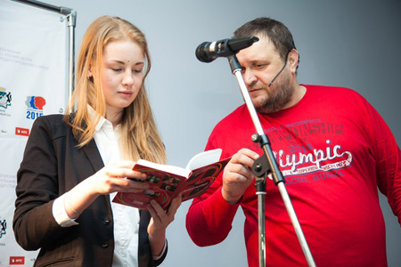 Чемпионат России по чтению вслух среди школьников завершится на Красной площади