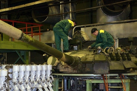 Омский танковый завод сократит 500 человек после визита Рогозина