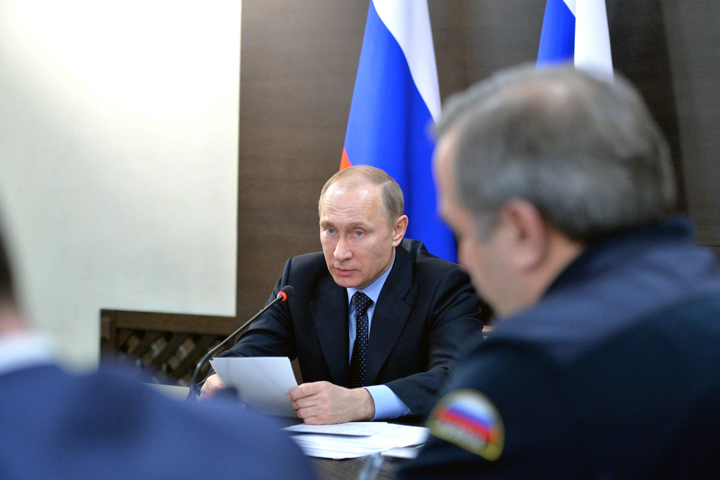 Путин предупредил главу Хакасии о недопустимости тянуть с восстановлением жилья