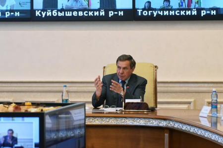 Новосибирский губернатор заявил о низком уровне муниципального управления