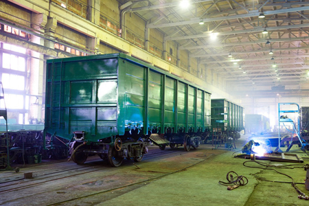 Второй по величине сибирский вагонный завод уволил почти 700 рабочих