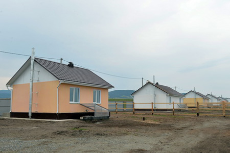 Менее 10% домов построены в Хакасии для пострадавших при пожарах