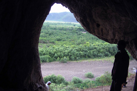 Ученые воссоздали среду обитания неандертальцев на Алтае