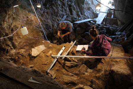 Археологи из НГУ обнаружили на Алтае останки человека возрастом 40 тыс. лет 