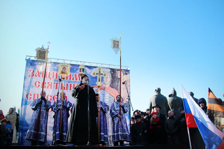 Православные активисты Новосибирска требуют запретить экспонаты разгромленной выставки в «Манеже»