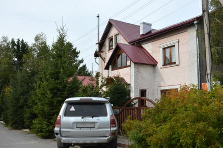 Новосибирский суд отпустил обвиняемого в убийстве школьницы сына бизнесмена