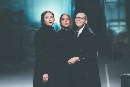 «Три сестры» в «Красном факеле»: «Не одна диссертация будет написана по поводу этого спектакля»