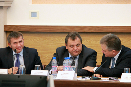 Горсовет Новосибирска избрал трех вице-спикеров