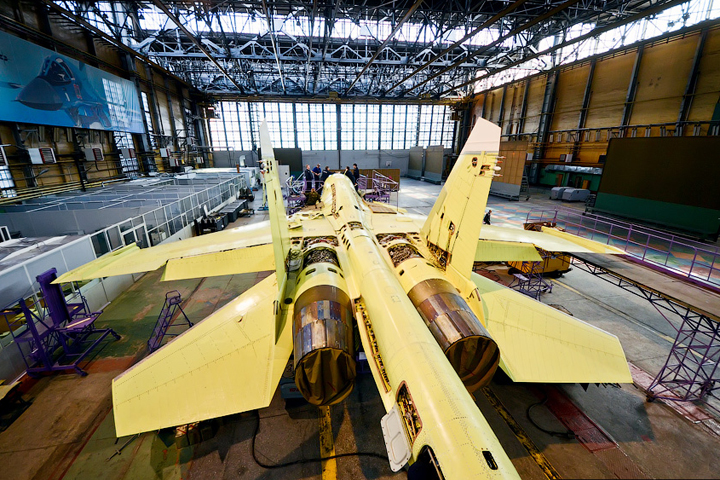 Новосибирский завод передал Минобороны партию фронтовых бомбардировщиков
