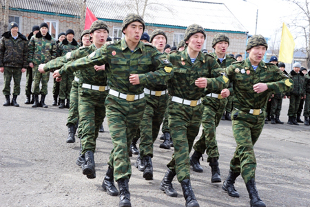Спецназ направили в Нижнеудинск после драки солдат с жителями