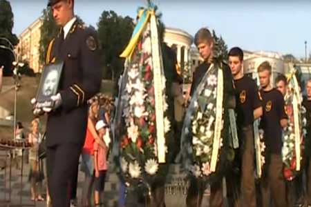 Воевавшего за батальон «Азов» новосибирца похоронили на Заельцовском кладбище