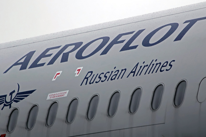 «Аэрофлот» отменил рейсы в Сибирь из-за метели в Москве