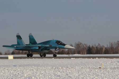 Два Су-34 новосибирского авиазавода прибыли к месту базирования 