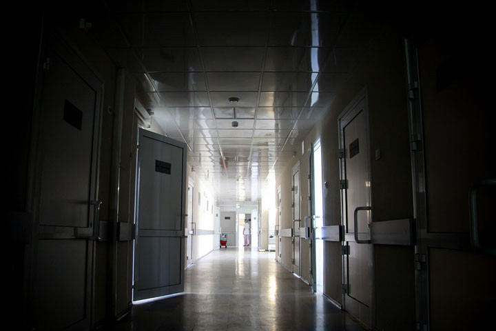 Новосибирский минздрав обвинил избитого пациента в употреблении алкоголя в больнице 