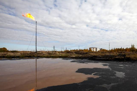 Ученые ТГУ придумали экологичный способ подледной очистки озер от нефти 