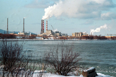 Топ-менеджера БЦБК будут судить за сброс опасных отходов рядом с Байкалом