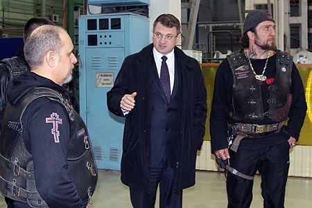 Путин наградил сибирских военных и директора НАЗ Чкалова после операции в Сирии