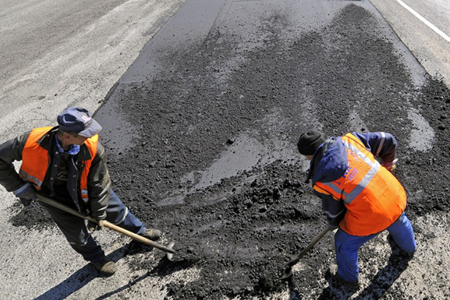 Профильный комитет заксобрания согласился выделить 100 млн на ремонт дорог в Новосибирске