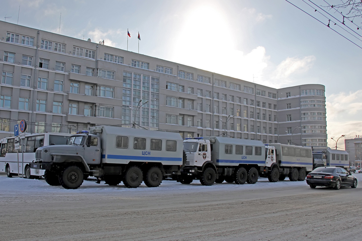 Новосибирская полиция попросила бесплатный проезд для родственников погибших сотрудников