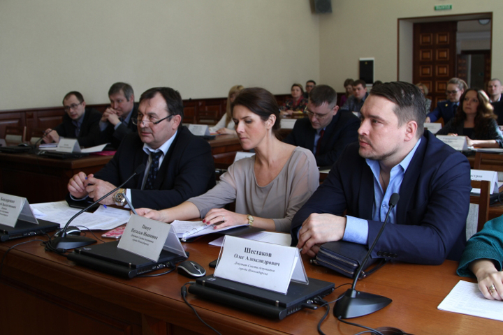 Депутаты обсудили размещение нестационарных объектов в Новосибирске