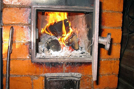 Красноярка отравила угарным газом пять своих детей 