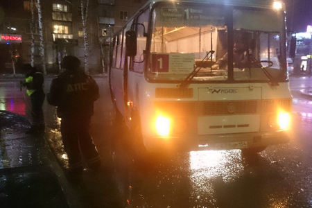 Бердская пенсионерка попала под автобус во время молитвы