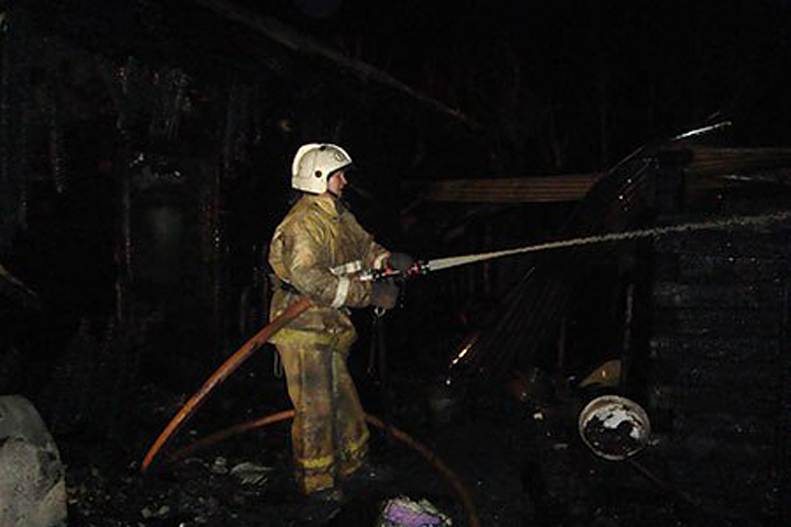СК возбудил дело после гибели восьми томичей при возгорании дома