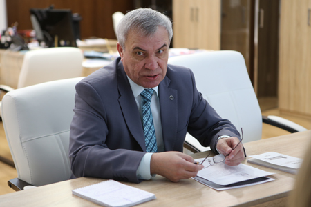Ректор НГУ Михаил Федорук: «Мы не хотим превратиться в обычный региональный вуз» 