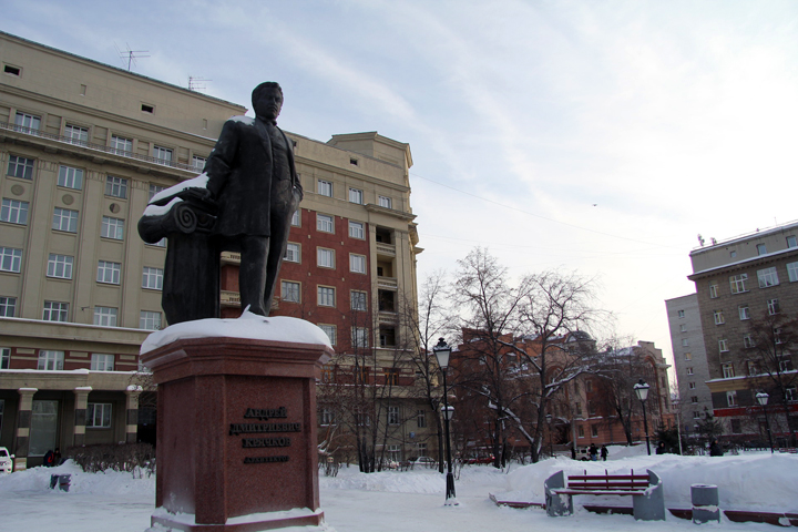 Новосибирские власти сохранили имя площади Свердлова