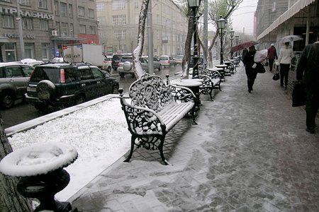 Прохладная погода с дождем и снегом ожидает новосибирцев на майские праздники 