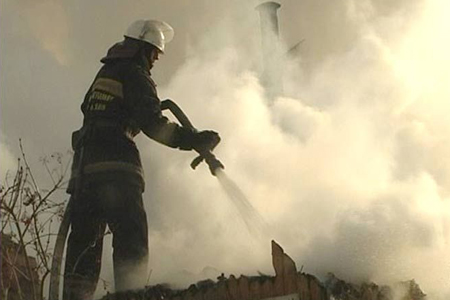 Ребенок и четверо взрослых погибли при пожаре в Забайкалье 