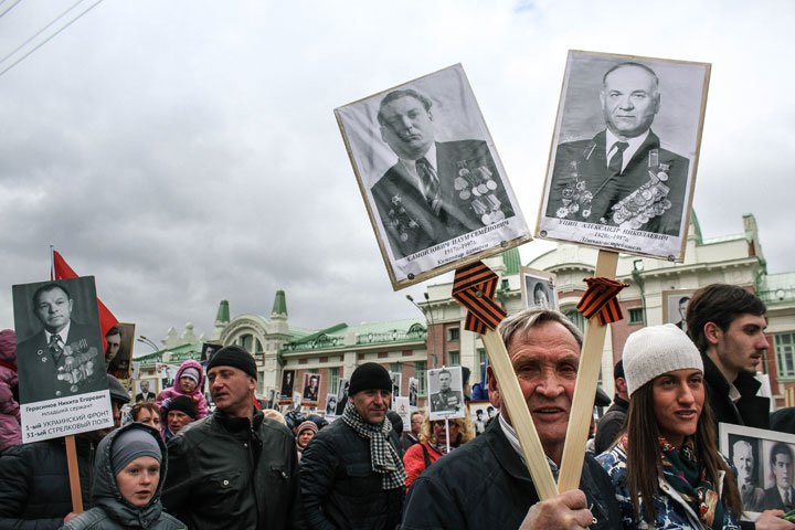 «Бессмертный полк» собрал 600 тыс. потомков ветеранов в Сибири