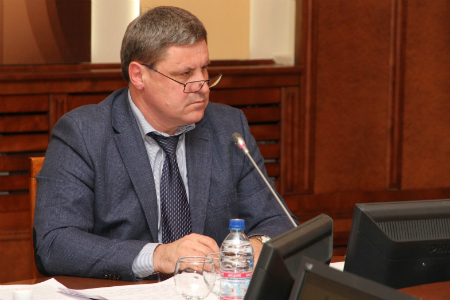 Новосибирские депутаты заявили о неосвоении бюджета на юридическую помощь нуждающимся