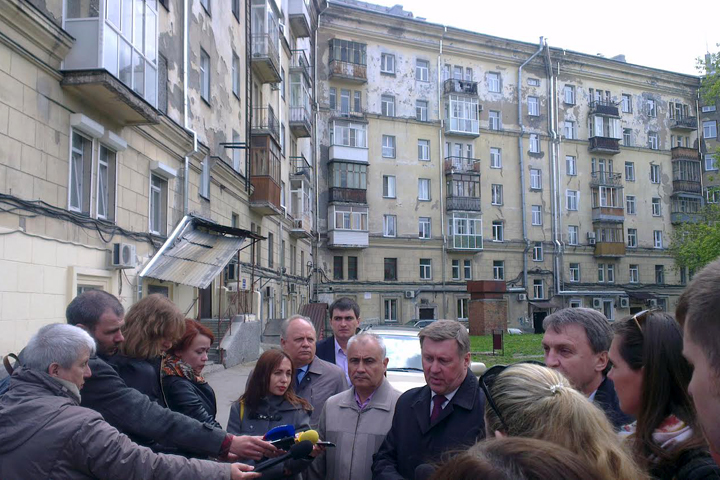 Мэрия Новосибирска расторгнет договоры с недобросовестными подрядчиками по капремонту