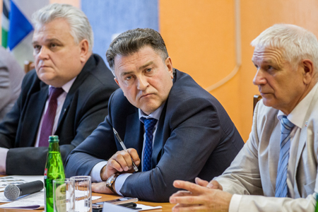 Депутаты заксобрания обсудили проблемы медицины в районах Новосибирской области