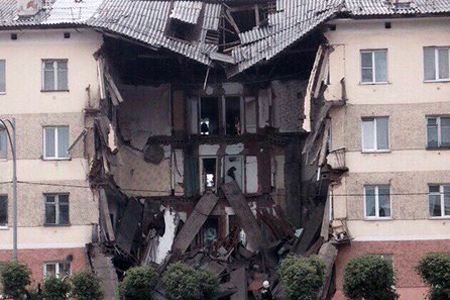 Спасательные работы на месте обрушения дома в Кузбассе продолжались 12 часов