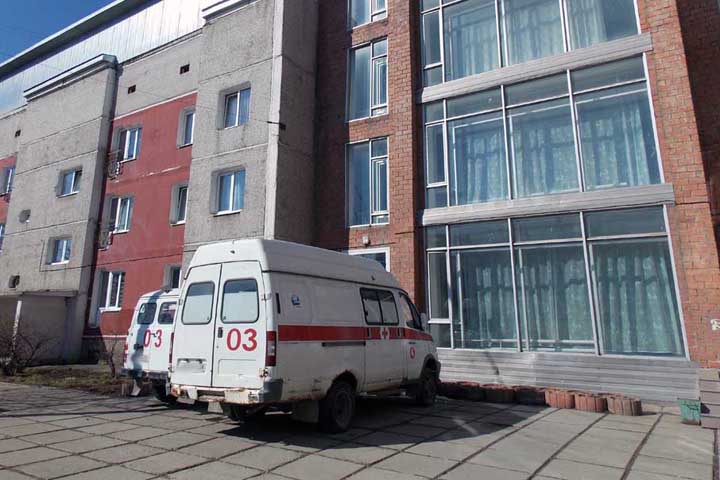 Бригаду скорой помощи избили в Иркутске из-за замечания водителя 