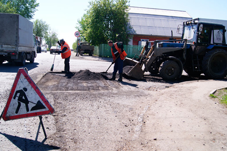 Новосибирская область продолжает ямочный ремонт дорог регионального и межмуниципального значения