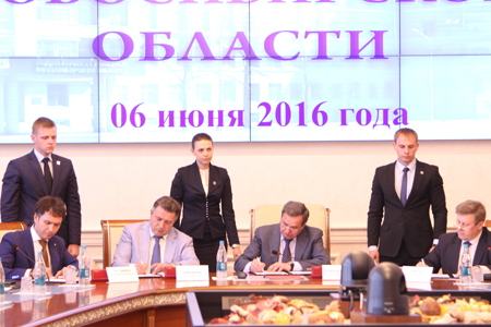 Дмитрий Асанцев подписал соглашение о сотрудничестве при выполнении наказов избирателей
