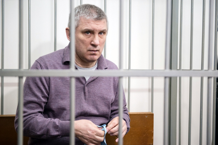Экс-глава сибирской полиции Никитин получил три года колонии