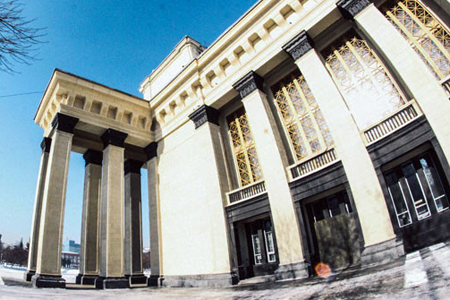 Новосибирский губернатор хочет увидеть на новых купюрах театр и Технопарк