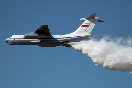 Тушивший лесные пожары Ил-76 пропал в Иркутской области