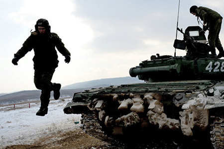 Военные обучат танкистов в омском центре, где погибли 24 десантника