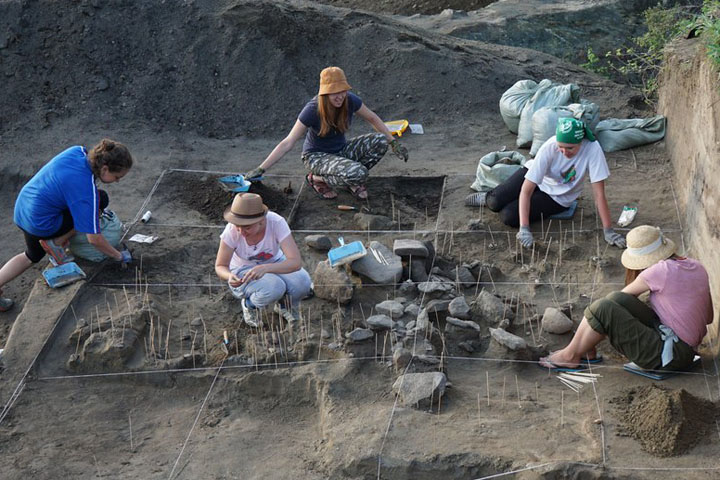 Ученые впервые обнаружили средневековое погребение в Тункинской долине 