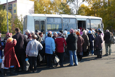 Тулеев сделал проезд на автобусах бесплатным в день выборов