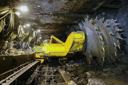 Увольнения работников начались на кузбасской шахте «Распадская»