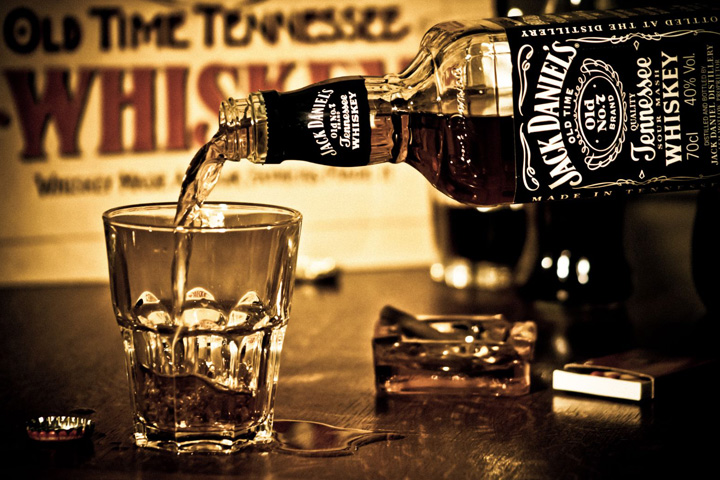 Продавцы поддельного виски Jack Daniel’s получили реальные сроки в Красноярске 