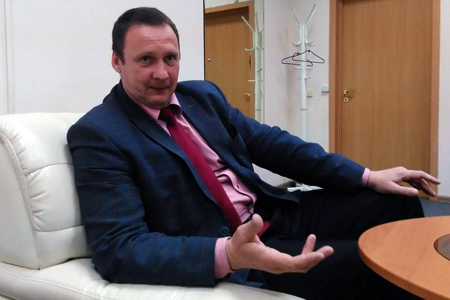 Глава общественной палаты потребовал лишить полномочий красноярских депутатов