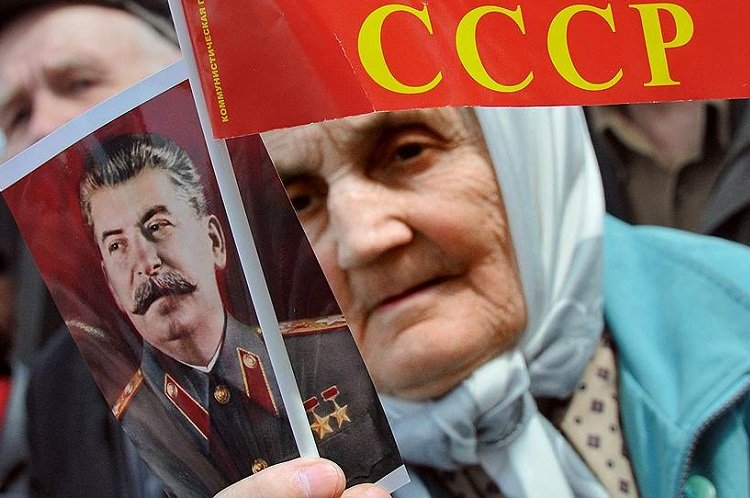 «Пусть бы он стоял в покаянной позе»: Новосибирск отбился от Сталина